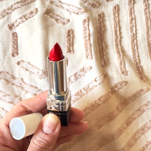 Dior Lipstick 576 Bright Cool Red - Picture 4 of 5
